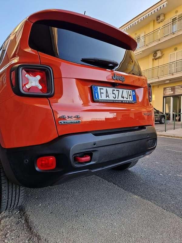 Usata Jeep Renegade Trailhawk 170 CV (125 kW) 2015 Arancione SUV