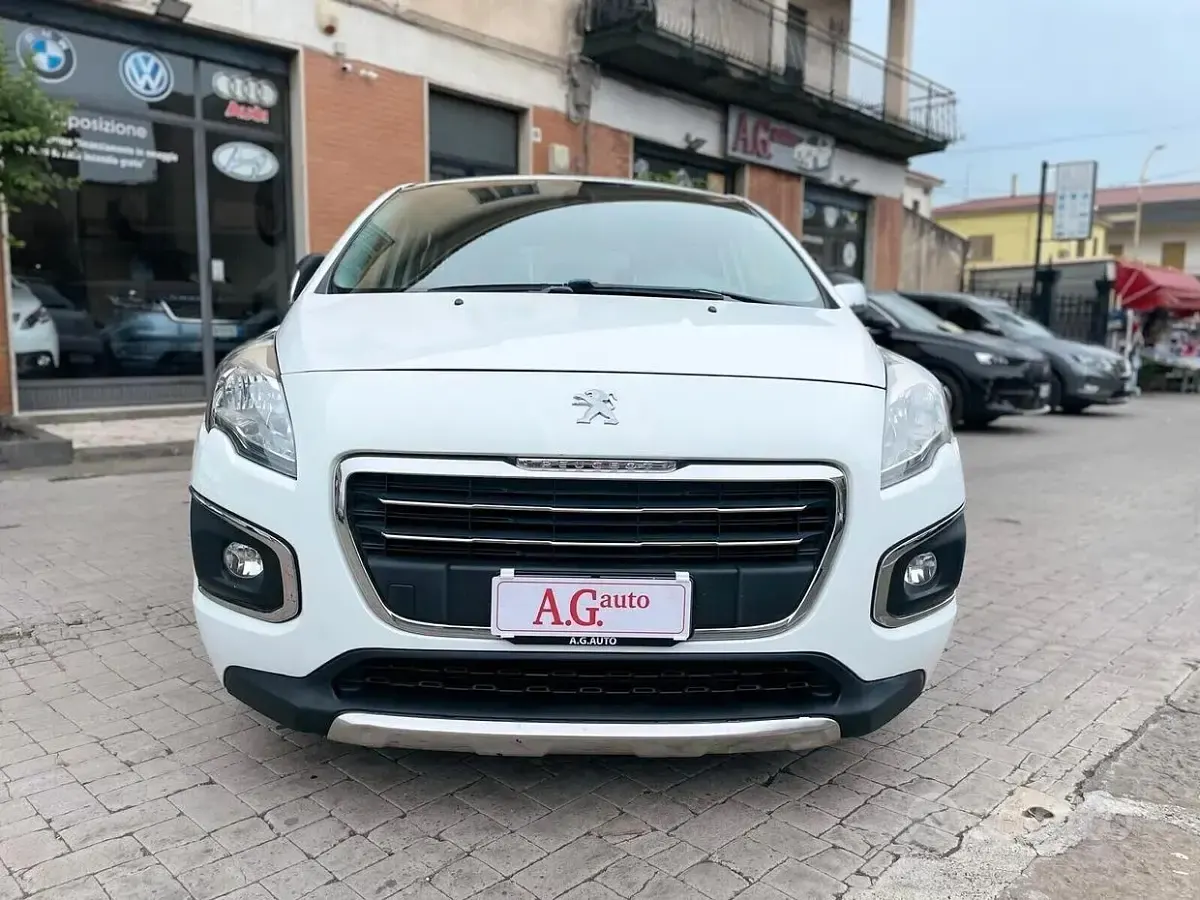 Usata Peugeot 3008 Business-Line 115 CV (84 kW) 2014 Bianco Station wagon