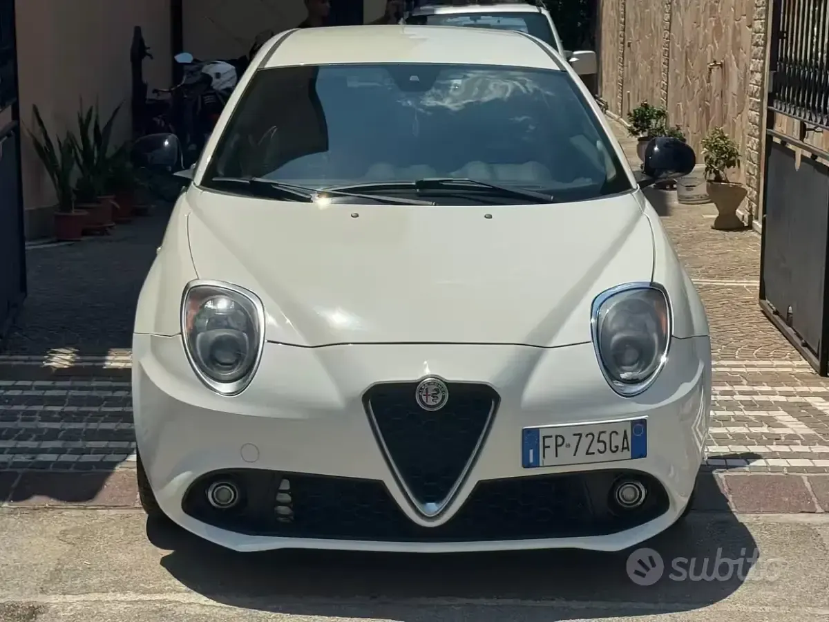 Usata Alfa Romeo MiTo 77 CV (56 kW) 2018 Beige Utilitaria