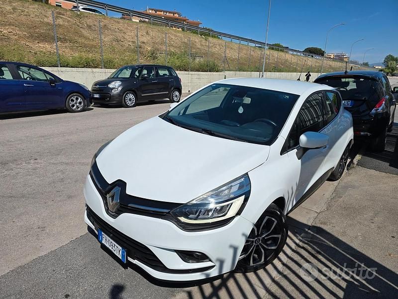 Second-hand Renault Clio IV Intens 75 CP (55 kW) 2017 Alb Berlinǎ
