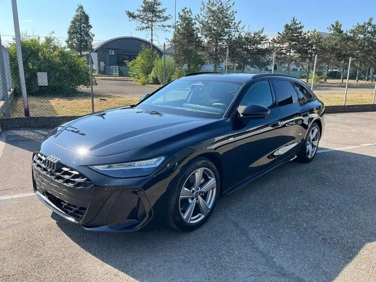 Nuova Audi A6 S-Line 204 CV (150 kW) 2025 Grigio Station wagon