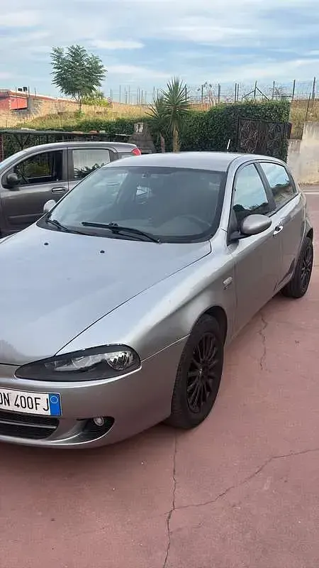 Usata Alfa Romeo 147 Distinctive 120 CV (88 kW) 2008 Utilitaria