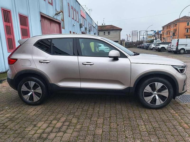 Usata Volvo XC40 Core 129 CV (94 kW) 2023 Beige SUV