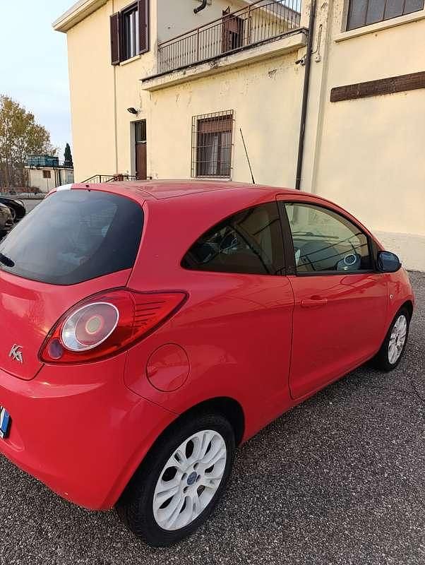 Usata Ford Ka 75 CV (55 kW) 2009 Arancione Berlina