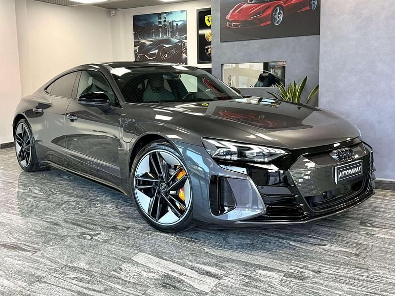 Usata Audi e-tron Ambiente 163 kW (222 CV) 2023 Gray SUV