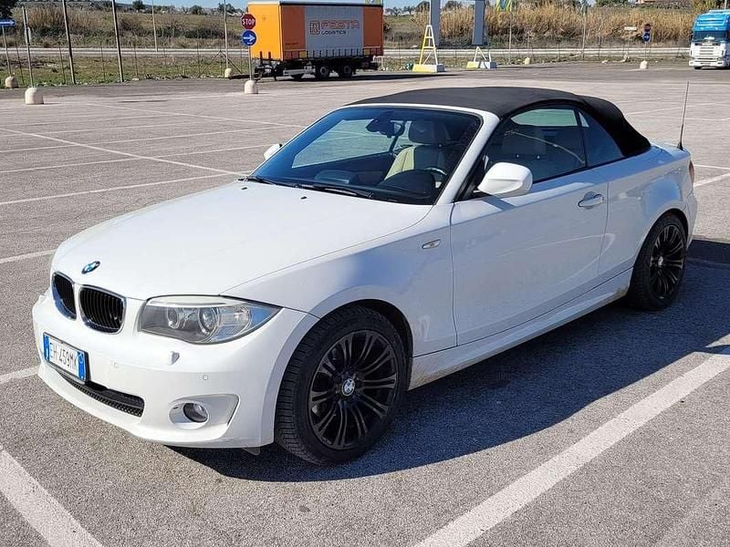 Usata BMW 120 Cabriolet Efficient Dynamics 177 CV (130 kW) 2011 Bianco Cabrio