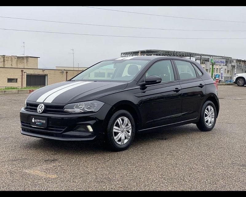 Nero Usata 2017 VW Polo Comfortline Tre volumi | 7700 € (Super prezzo) - Immagine 1/4