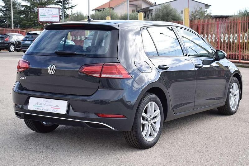 Usata VW Golf VII Business 116 CV (85 kW) 2019 Grigio Berlina