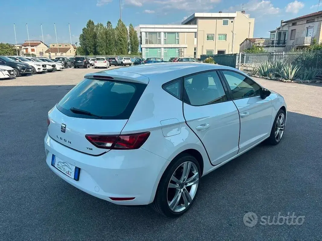 Usata Seat Leon Business 110 CV (80 kW) 2015 Bianco Berlina