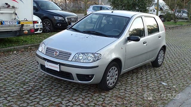 Usata Fiat Punto Classica 60 CV (44 kW) 2008 Grigio Berlina