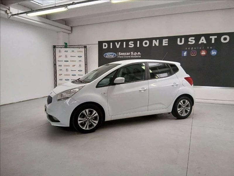 Usata Kia Venga Active 90 CV (66 kW) 2018 Bianco Utilitaria