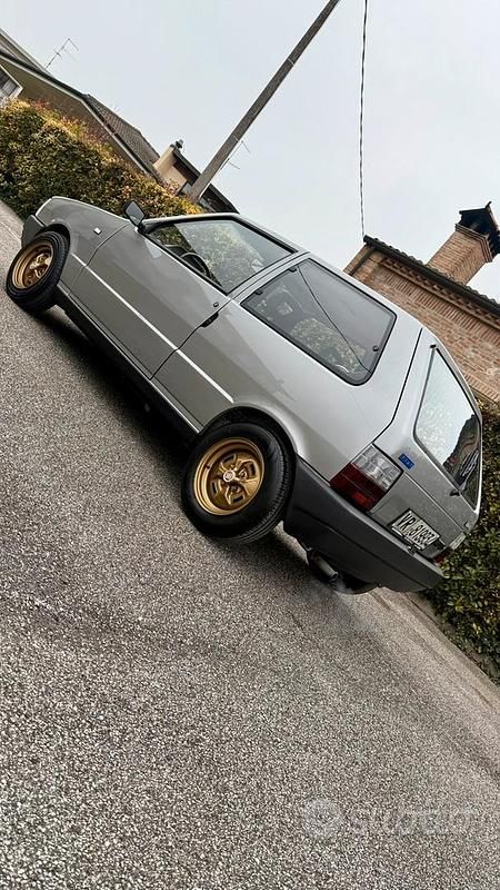 Occasion Fiat Uno 45 ch (33 kW) 1988 Gris Citadine