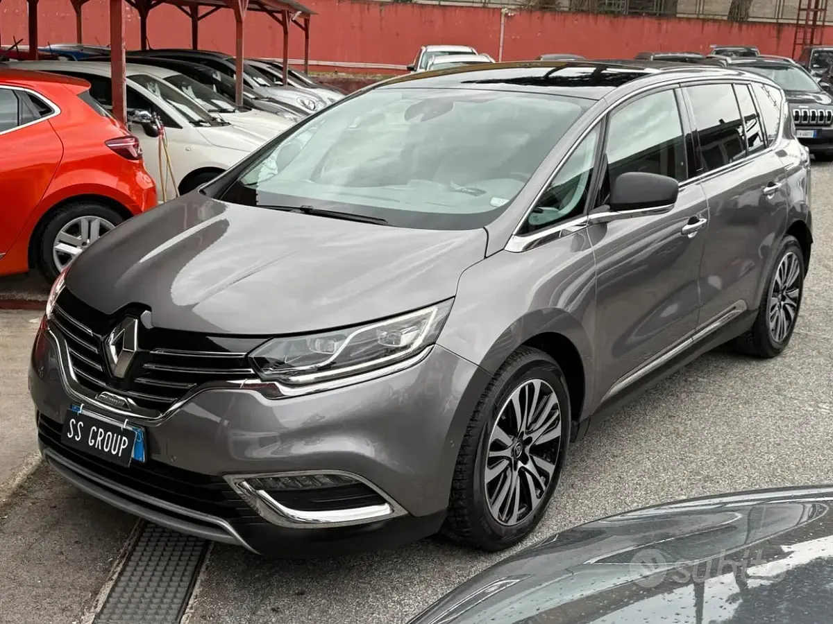 Usado Renault Espace Initiale Paris 160 CV (117 kW) 2018 Gris Monovolumen