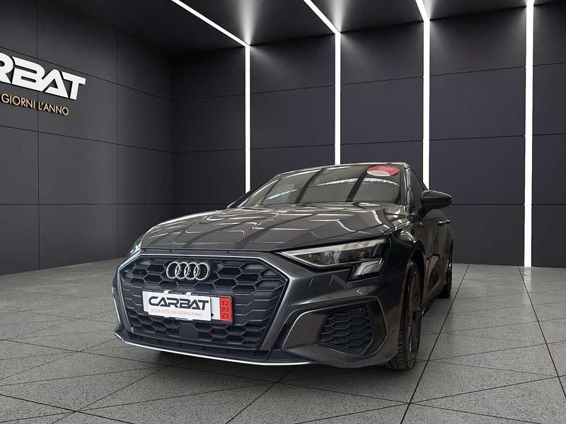 Usata Audi A3 S-Line 245 CV (180 kW) 2022 Grigio scuro Berlina