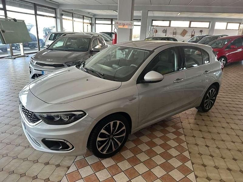 Usata Fiat Tipo Lounge 95 CV (69 kW) 2018 Grigio Berlina