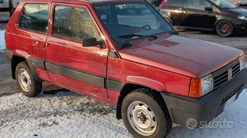 Usata Fiat Panda 4x4 54 CV (39 kW) 2002 Marrone Utilitaria