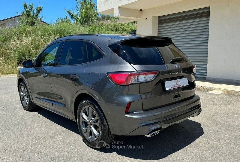 Usata Ford Kuga 120 CV (88 kW) 2022 SUV