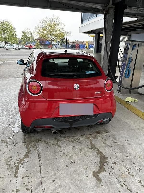 Usata Alfa Romeo MiTo 95 CV (69 kW) 2016 Rosso Utilitaria