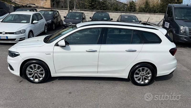 Usata Fiat Tipo Business 120 CV (88 kW) 2018 Bianco Station wagon