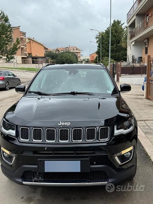 Usata Jeep Compass Limited 140 CV (102 kW) 2018 Nero SUV