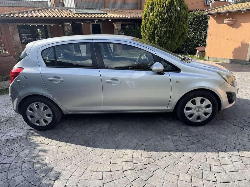 Usata Opel Corsa 86 CV (63 kW) 2014 Utilitaria