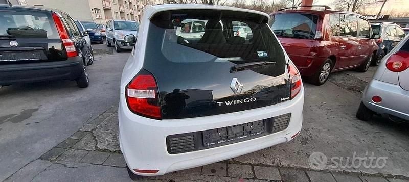 Usata Renault Twingo SE 69 CV (50 kW) 2015 Bianco Utilitaria