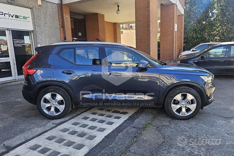 Usata Volvo XC40 Momentum 150 CV (110 kW) 2020 Blu SUV