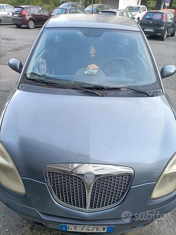 Usata Lancia Ypsilon 2005 Utilitaria