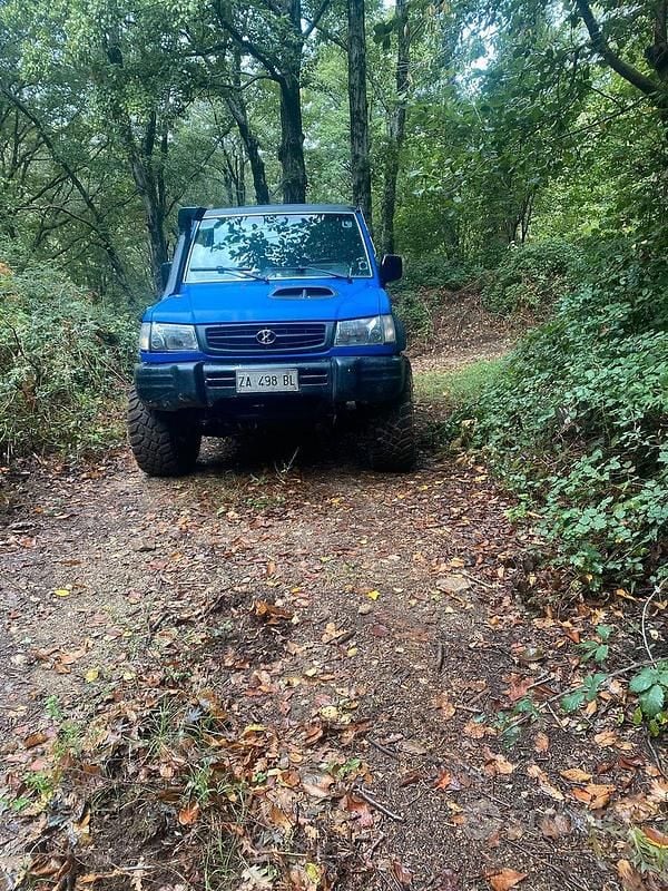 Usata Hyundai Galloper 100 CV (73 kW) 1999 Blu SUV