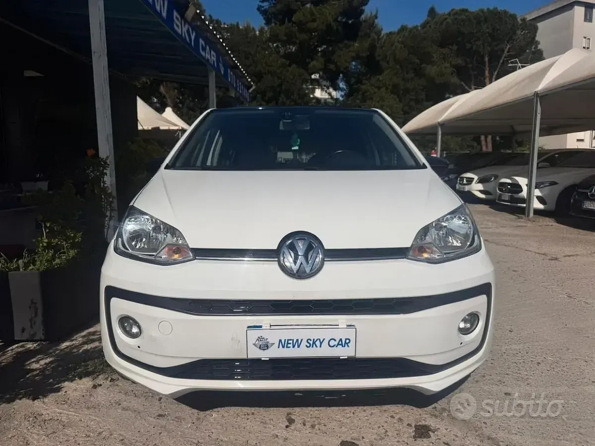 Usata VW up! Move 60 CV (44 kW) 2017 Bianco Utilitaria