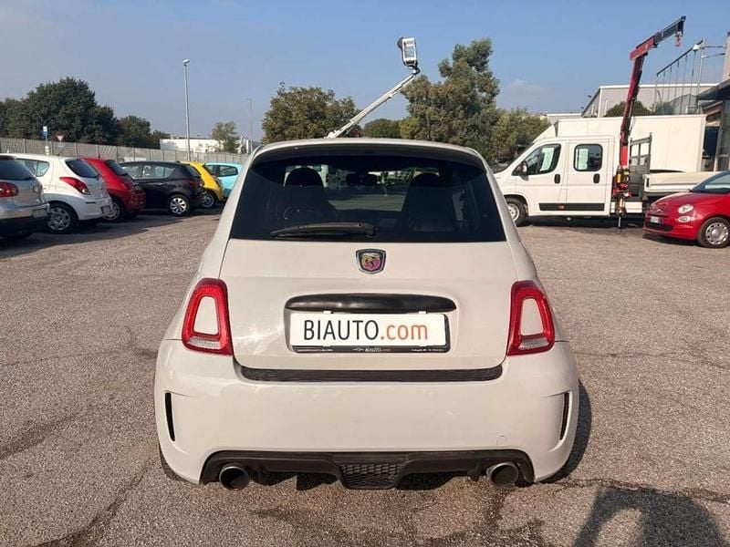 Usata Abarth 500 135 CV (99 kW) 2008 Grigio chiaro Utilitaria