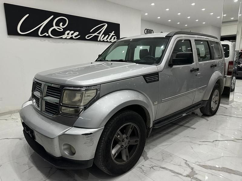 Usata Dodge Nitro SXT 176 CV (129 kW) 2008 Grigio SUV