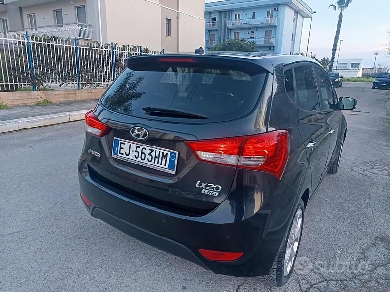 Usata Hyundai ix20 Style 90 CV (66 kW) 2011 Nero Utilitaria