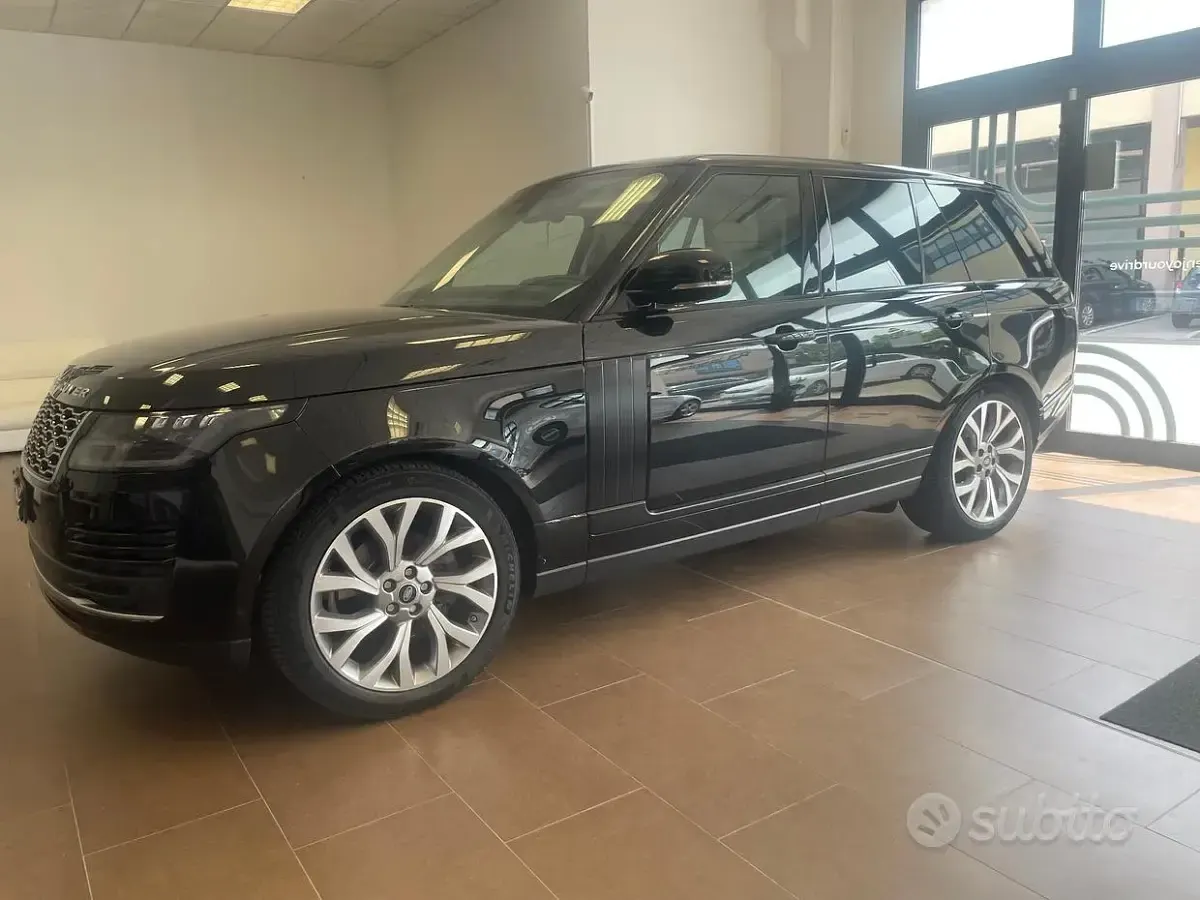 Usata Land Rover Range Rover Autobiography 249 CV (183 kW) 2019 Nero SUV