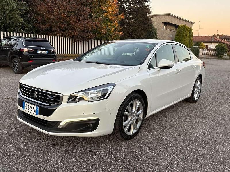 Usata Peugeot 508 120 CV (88 kW) 2016 Oro Berlina