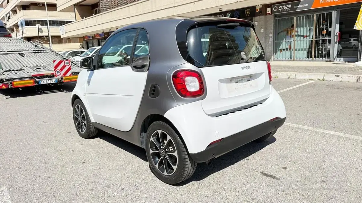 Usata Smart ForTwo Coupé Passion 90 CV (66 kW) 2018 Bianco Coupé