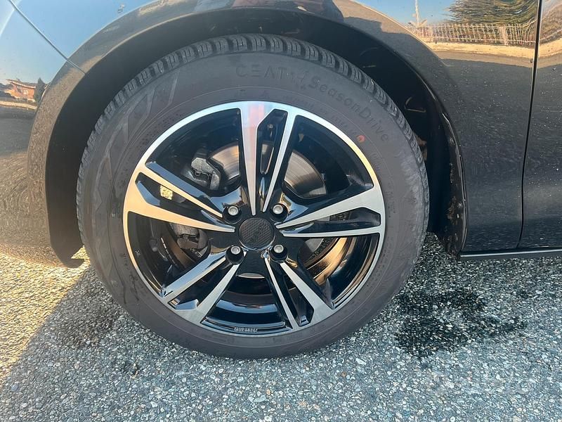 Begagnad Ford B-MAX Titanium 105 HK (77 kW) 2014 Svart Minibuss