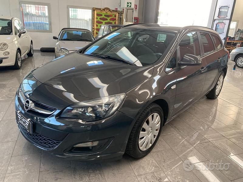 Usata Opel Astra Cosmo 140 CV (102 kW) 2016 Grigio Station wagon