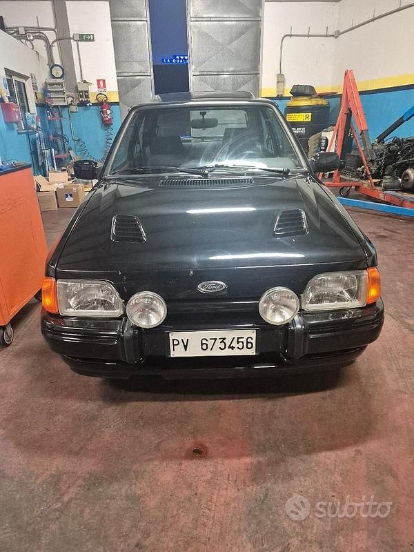 Usata Ford Escort RS 129 CV (94 kW) 1988 Berlina