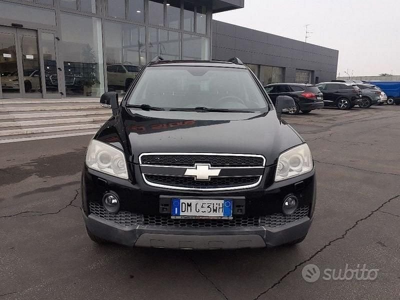 Usata Chevrolet Captiva 150 CV (110 kW) 2008 Nero SUV