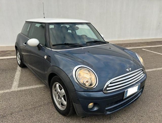 Usata Mini Cooper D 2010 Grigio Utilitaria