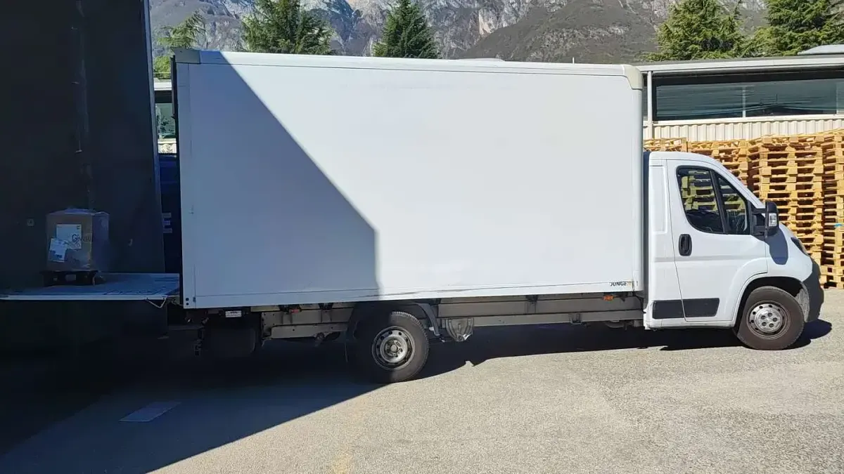 Usata Peugeot Boxer 131 CV (96 kW) 2022 Bianco Furgone