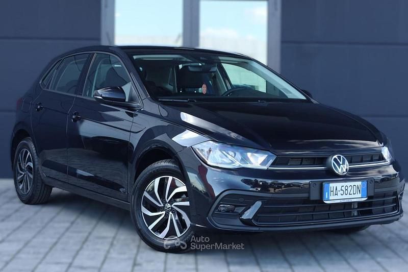 Usata VW Polo Life 95 CV (69 kW) 2025 Nero Utilitaria