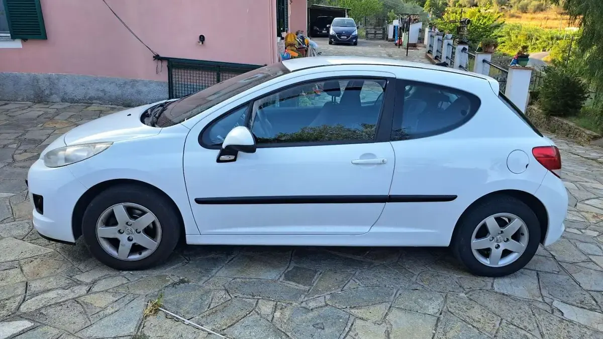 Usata Peugeot 207 Sport 90 CV (66 kW) 2009 Berlina
