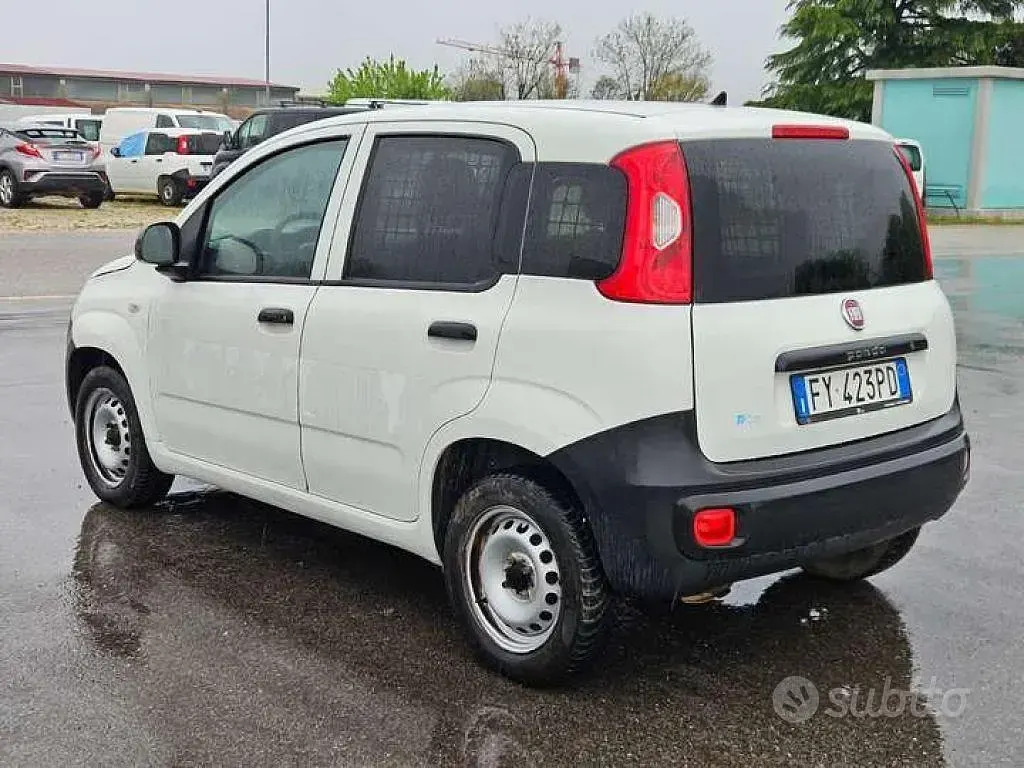 Usata Fiat Panda Pop 69 CV (50 kW) 2019 Bianco Utilitaria