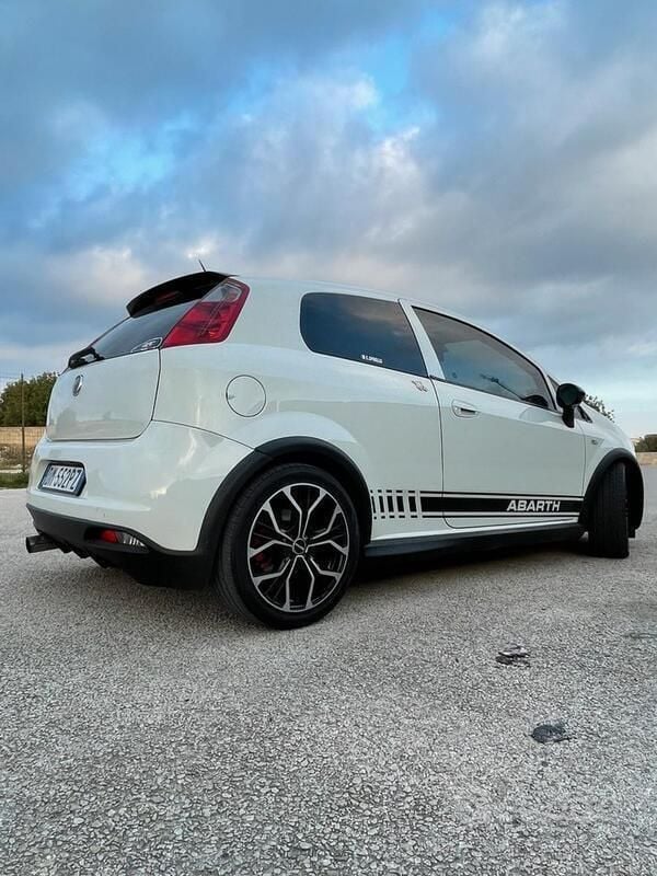 Usata Abarth Grande Punto 155 CV (114 kW) 2008 Bianco Utilitaria