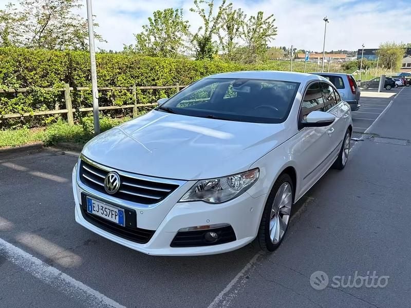 Usata VW Passat 140 CV (102 kW) 2011 Bianco Berlina
