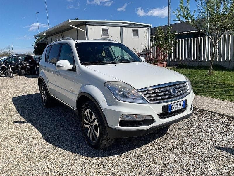 Usata SsangYong Rexton 155 CV (114 kW) 2014 Bianco SUV