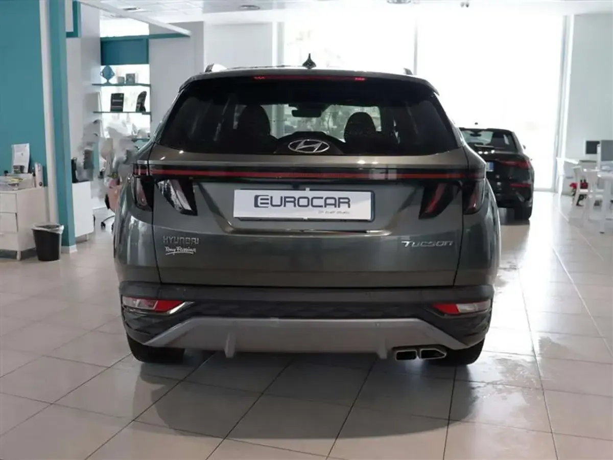 Usata Hyundai Tucson 136 CV (100 kW) 2022 Grigio / gray SUV