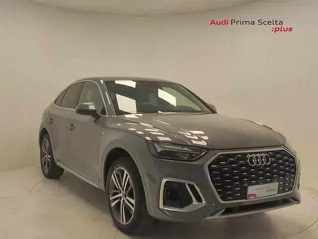 Usata Audi Q5 Sportback S-Line 204 CV (150 kW) 2022 Grigio quantum SUV
